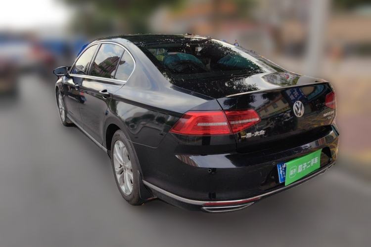 Used Volkswagen Magotan 2018 330TSI DSG Luxury Model Rear Left 45 Deg