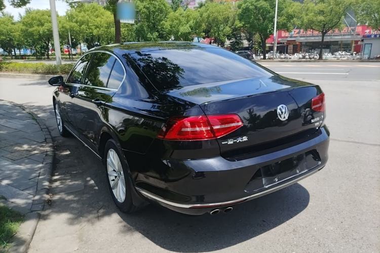 Used Volkswagen Magotan 2018 330TSI DSG Advanced Model Rear Left 45 Deg