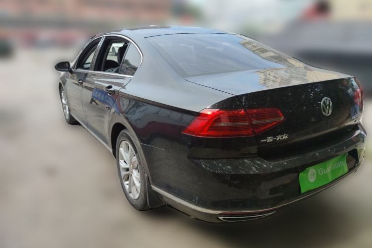 Used Volkswagen Magotan 2018 330TSI DSG Luxury Model Rear Left 45 Deg