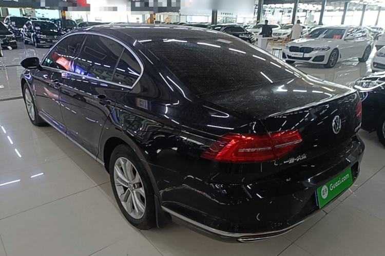 Used Volkswagen Magotan 2018 Facelift 330TSI DSG Luxury Model Rear Left 45 Deg