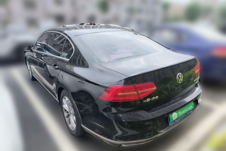 Used Volkswagen Magotan 2018 380TSI DSG Luxury Model Rear Left 45 Deg
