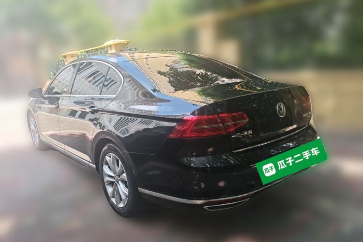 Used Volkswagen Magotan 2018 Facelift 330TSI DSG Luxury Model Rear Left 45 Deg