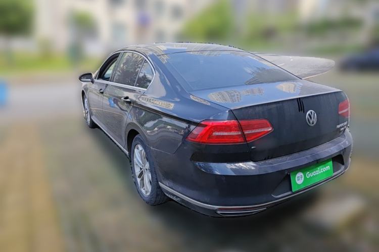 Used Volkswagen Magotan 2018 Facelift 330TSI DSG Luxury Model Rear Left 45 Deg