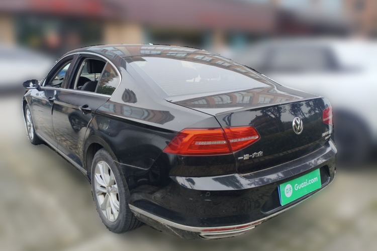 Used Volkswagen Magotan 2018 Facelift 330TSI DSG Luxury Model Rear Left 45 Deg