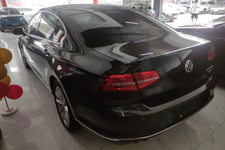 Used Volkswagen Magotan 2018 330TSI DSG Advanced Model Rear Left 45 Deg