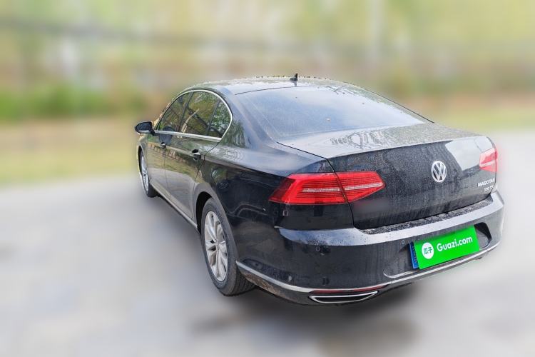 Used Volkswagen Magotan 2018 330TSI DSG Luxury Model Rear Left 45 Deg