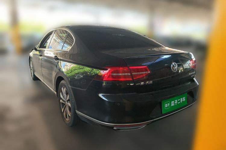 Used Volkswagen Magotan 2018 330TSI DSG Luxury Model Rear Left 45 Deg