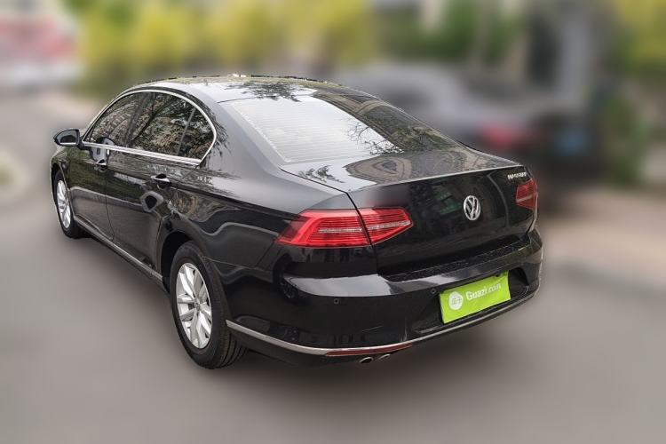 Used Volkswagen Magotan 2018 280TSI DSG Comfort Model Rear