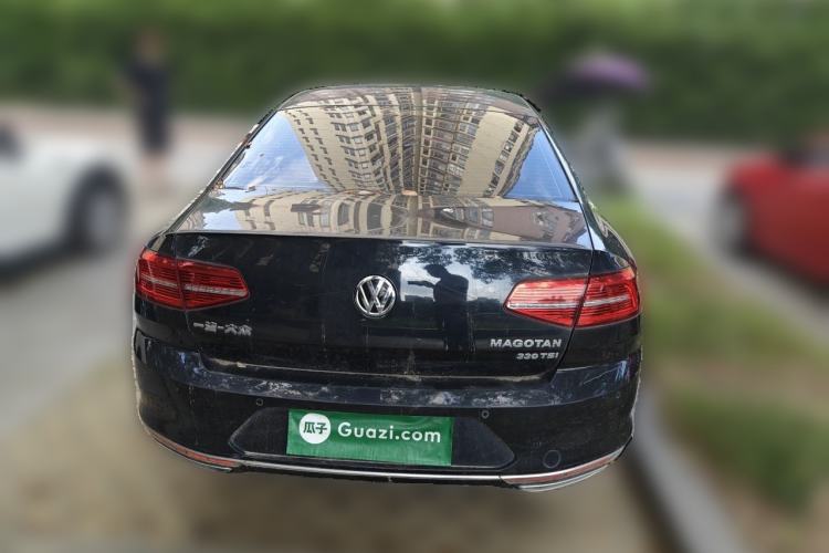 Used Volkswagen Magotan 2018 330TSI DSG Luxury Model Rear