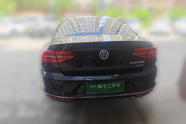 Used Volkswagen Magotan 2018 330TSI DSG Luxury Model Rear
