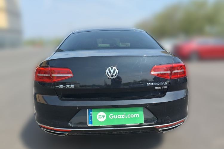 Used Volkswagen Magotan 2018 330TSI DSG Luxury Model Rear
