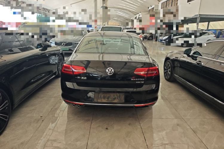 Used Volkswagen Magotan 2018 330TSI DSG Advanced Model Rear