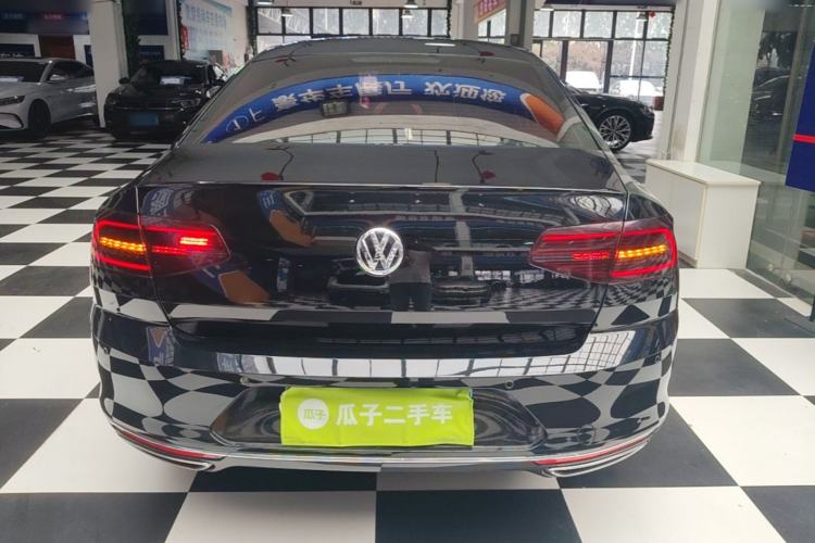 Used Volkswagen Magotan 2018 Facelift 330TSI DSG Luxury Model Rear