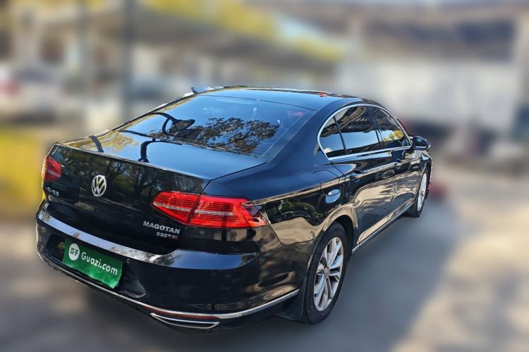 Used Volkswagen Magotan 2018 Facelift 330TSI DSG Luxury Model Rear Right 45 Deg