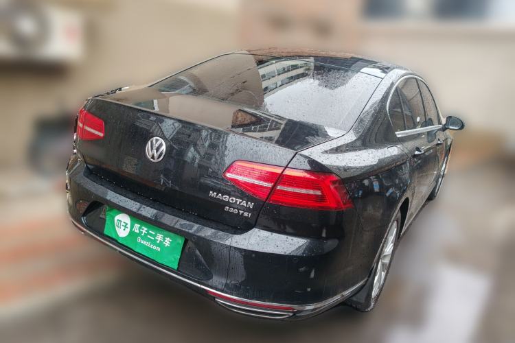 Used Volkswagen Magotan 2018 Facelift 330TSI DSG Luxury Model Rear Right 45 Deg