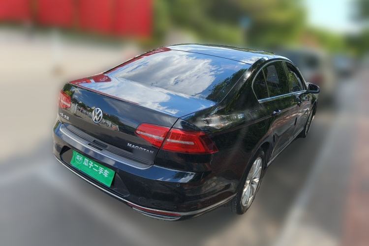 Used Volkswagen Magotan 2018 Facelift 330TSI DSG Luxury Model Rear Right 45 Deg