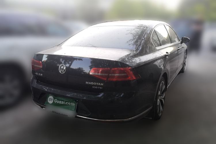 Used Volkswagen Magotan 2018 330TSI DSG Advanced Model Rear Right 45 Deg