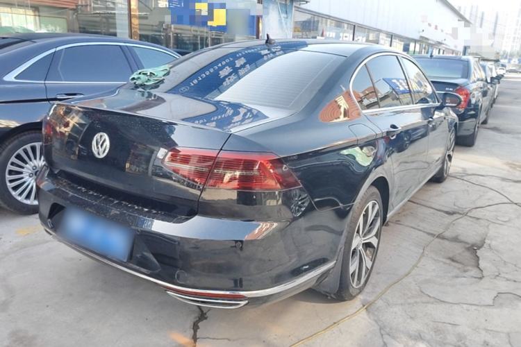 Used Volkswagen Magotan 2018 280TSI DSG Leading Model Rear Right 45 Deg
