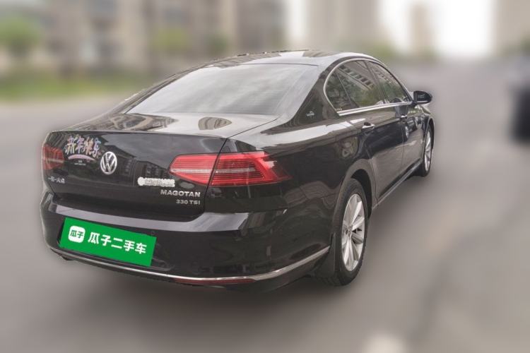 Used Volkswagen Magotan 2018 330TSI DSG Advanced Model Rear Right 45 Deg