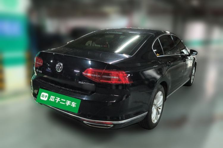 Used Volkswagen Magotan 2018 330TSI DSG Luxury Model Rear Right 45 Deg