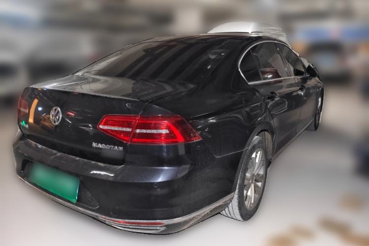 Used Volkswagen Magotan 2018 Facelift 330TSI DSG Luxury Model Rear Right 45 Deg