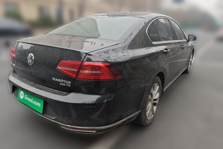 Used Volkswagen Magotan 2018 330TSI DSG Luxury Model Rear Right 45 Deg