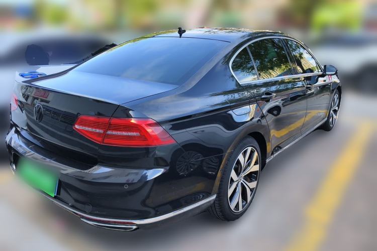 Used Volkswagen Magotan 2018 380TSI DSG Flagship Edition Rear Right 45 Deg