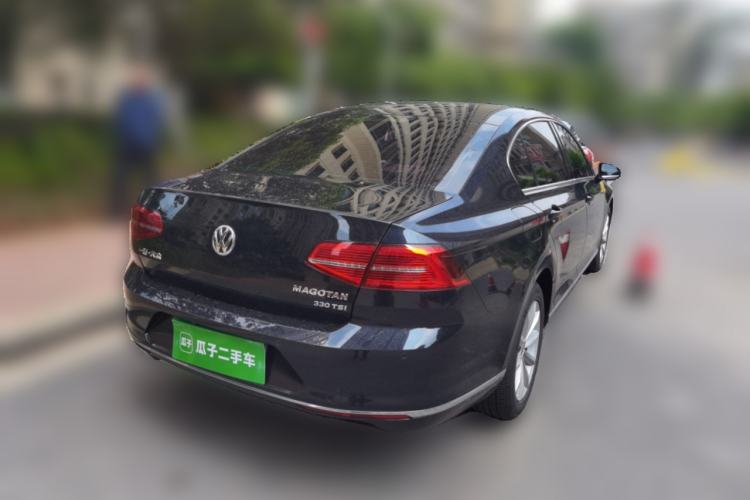 Used Volkswagen Magotan 2018 330TSI DSG Advanced Model Rear Right 45 Deg