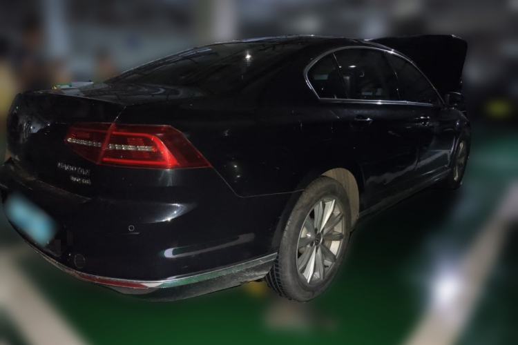 Used Volkswagen Magotan 2018 280TSI DSG Leading Model Rear Right 45 Deg