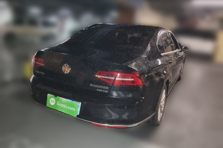 Used Volkswagen Magotan 2018 330TSI DSG Advanced Model Rear Right 45 Deg
