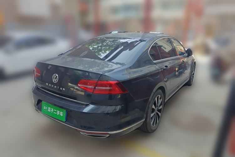 Used Volkswagen Magotan 2018 Facelift 330TSI DSG Luxury Model Rear Right 45 Deg