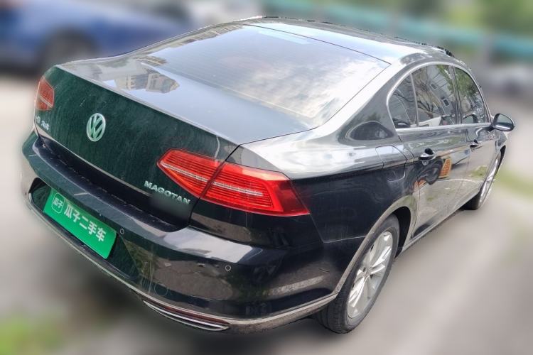 Used Volkswagen Magotan 2018 Facelift 330TSI DSG Luxury Model Rear Right 45 Deg
