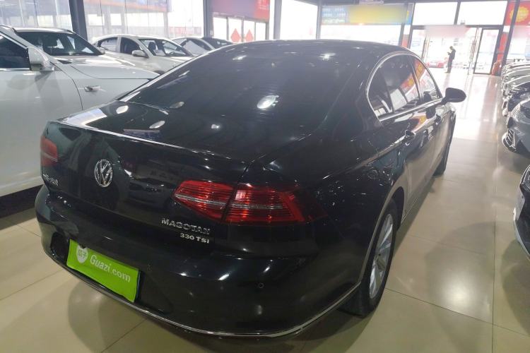 Used Volkswagen Magotan 2018 330TSI DSG Advanced Model Rear Right 45 Deg