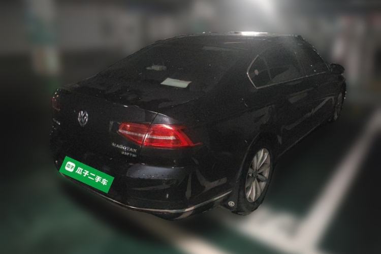Used Volkswagen Magotan 2018 330TSI DSG Advanced Model Rear Right 45 Deg