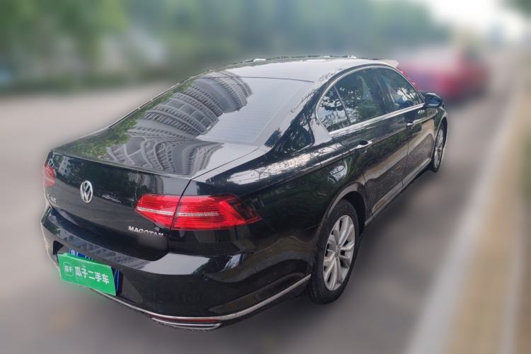 Used Volkswagen Magotan 2018 Facelift 330TSI DSG Luxury Model Rear Right 45 Deg