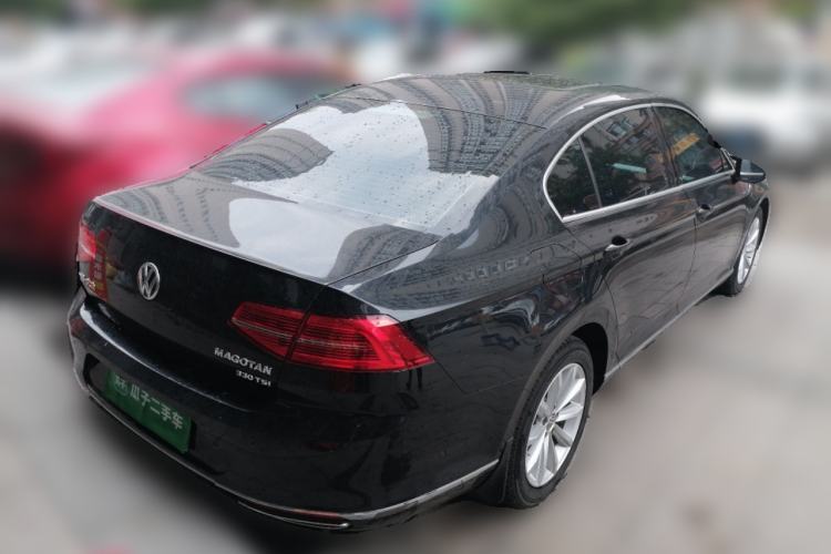 Used Volkswagen Magotan 2018 330TSI DSG Advanced Model Rear Right 45 Deg
