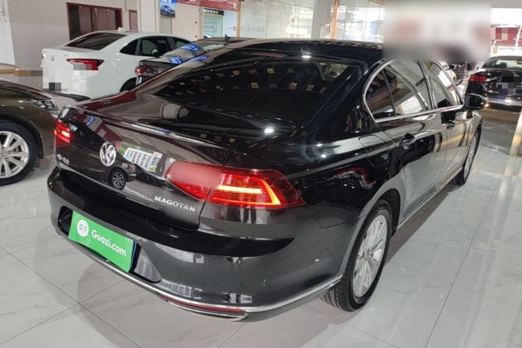 Used Volkswagen Magotan 2018 Facelift 330TSI DSG Luxury Model Rear Right 45 Deg