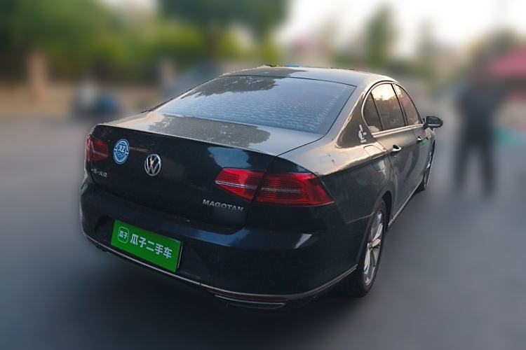 Used Volkswagen Magotan 2018 330TSI DSG Luxury Model Rear Right 45 Deg