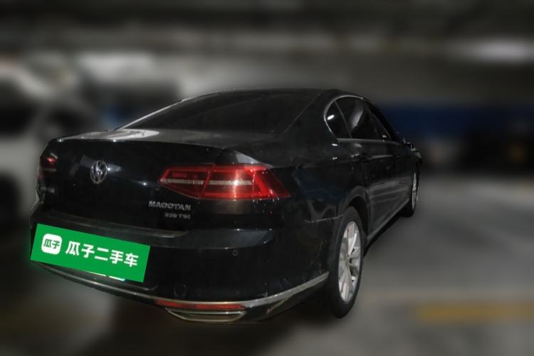 Used Volkswagen Magotan 2018 330TSI DSG Luxury Model Rear Right 45 Deg