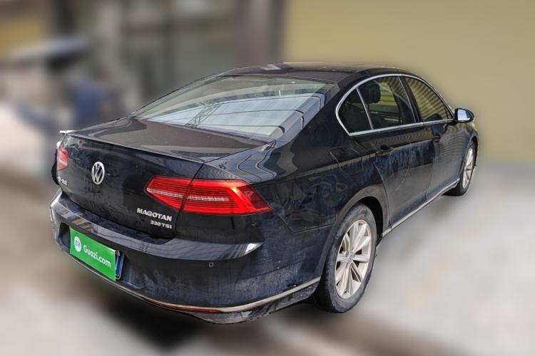 Used Volkswagen Magotan 2018 330TSI DSG Advanced Model Rear Right 45 Deg