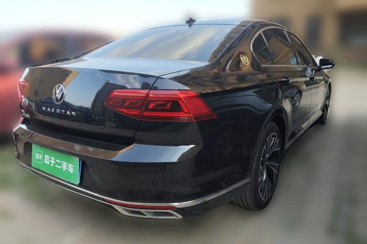 Used Volkswagen Magotan 2018 330TSI DSG Advanced Model Rear Right 45 Deg