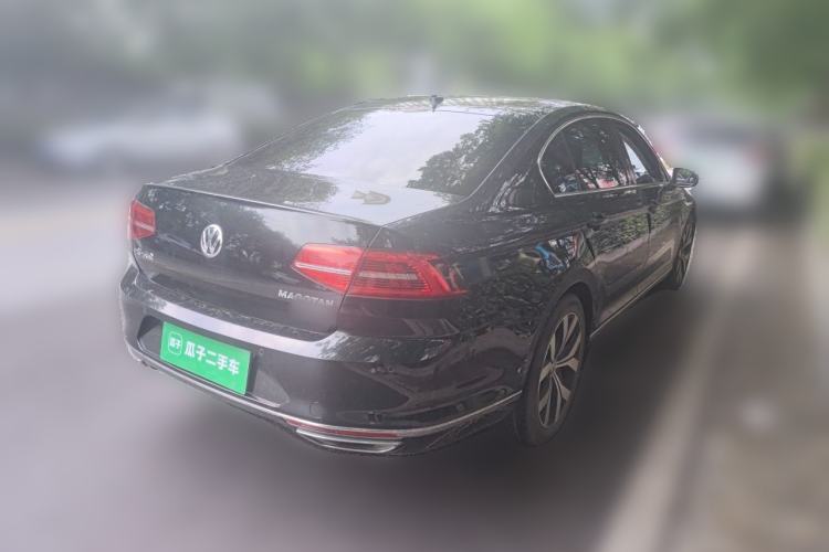 Used Volkswagen Magotan 2018 380TSI DSG Prestige Model Rear Right 45 Deg