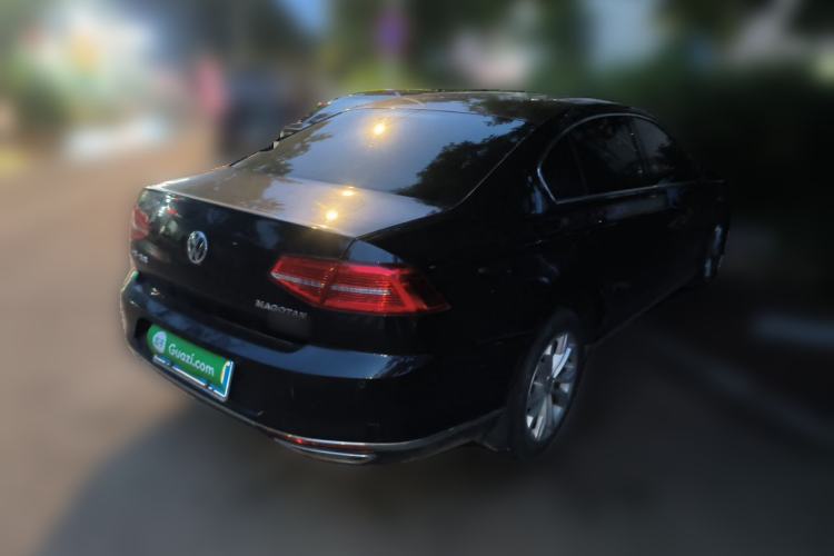 Used Volkswagen Magotan 2018 Facelift 330TSI DSG Luxury Model Rear Right 45 Deg