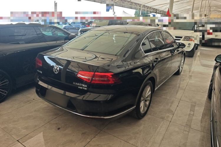 Used Volkswagen Magotan 2018 330TSI DSG Advanced Model Rear Right 45 Deg