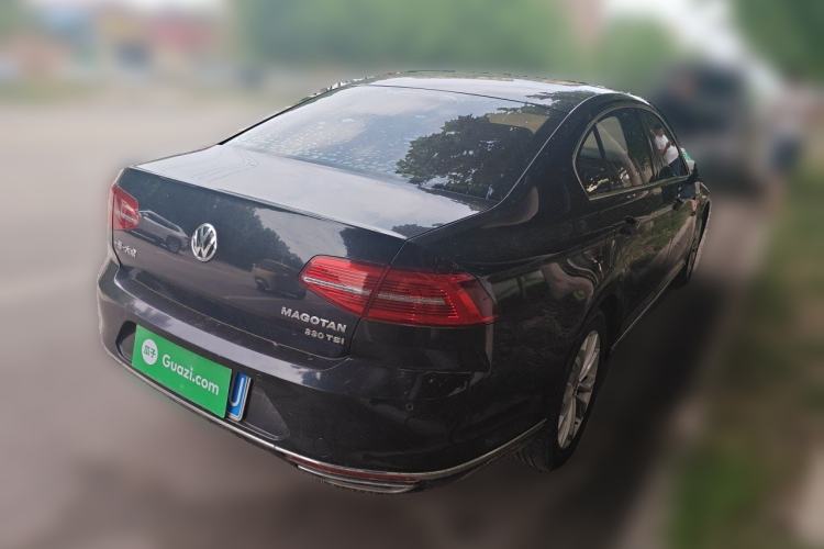 Used Volkswagen Magotan 2018 Facelift 330TSI DSG Luxury Model Rear Right 45 Deg