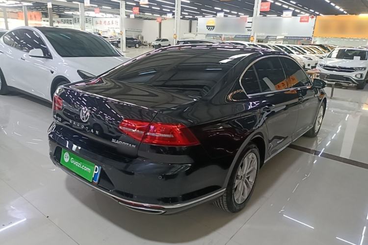 Used Volkswagen Magotan 2018 Facelift 330TSI DSG Luxury Model Rear Right 45 Deg