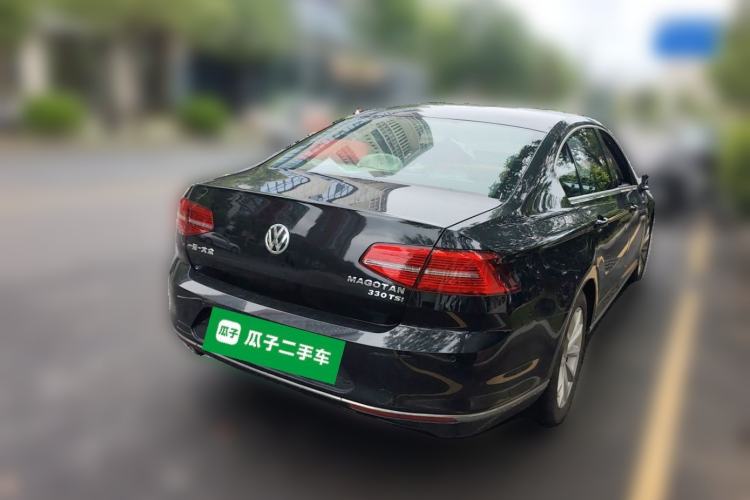 Used Volkswagen Magotan 2018 330TSI DSG Advanced Model Rear Right 45 Deg
