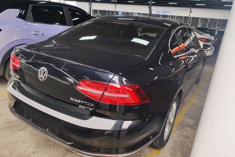 Used Volkswagen Magotan 2018 Facelift 330TSI DSG Luxury Model Rear Right 45 Deg