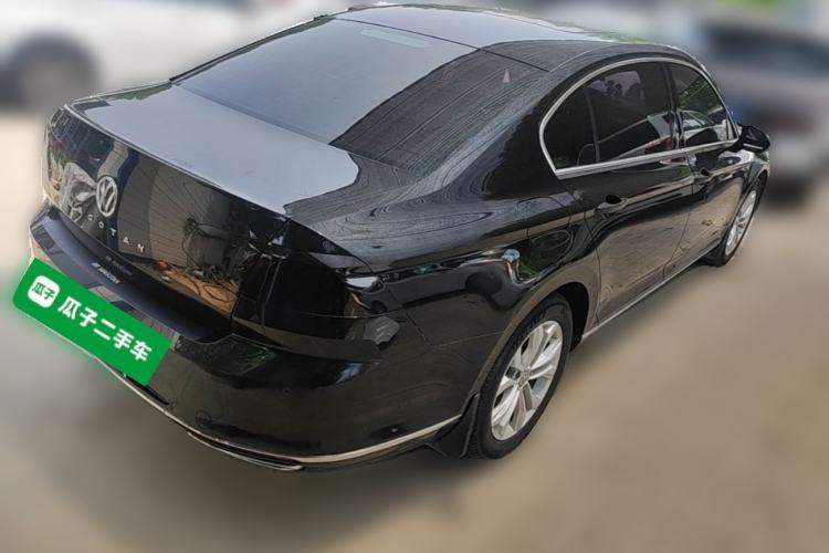 Used Volkswagen Magotan 2018 Facelift 330TSI DSG Luxury Model Rear Right 45 Deg