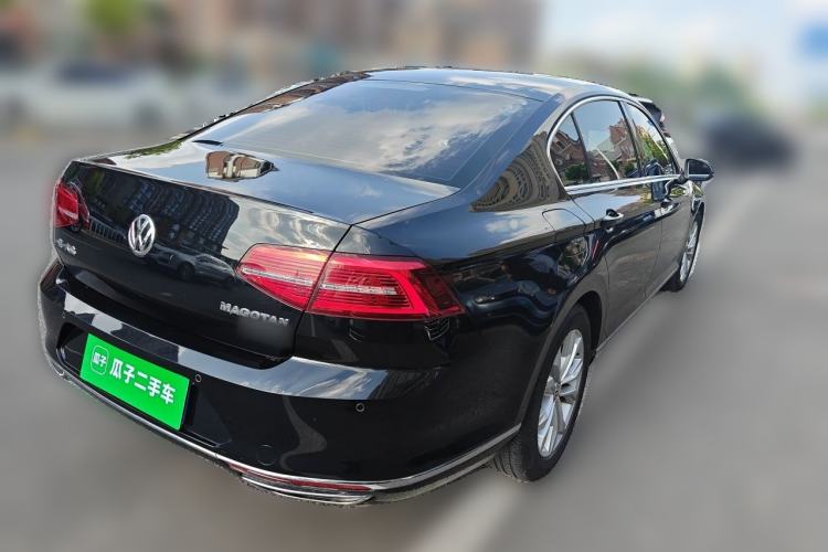 Used Volkswagen Magotan 2018 380TSI DSG Luxury Model Rear Right 45 Deg